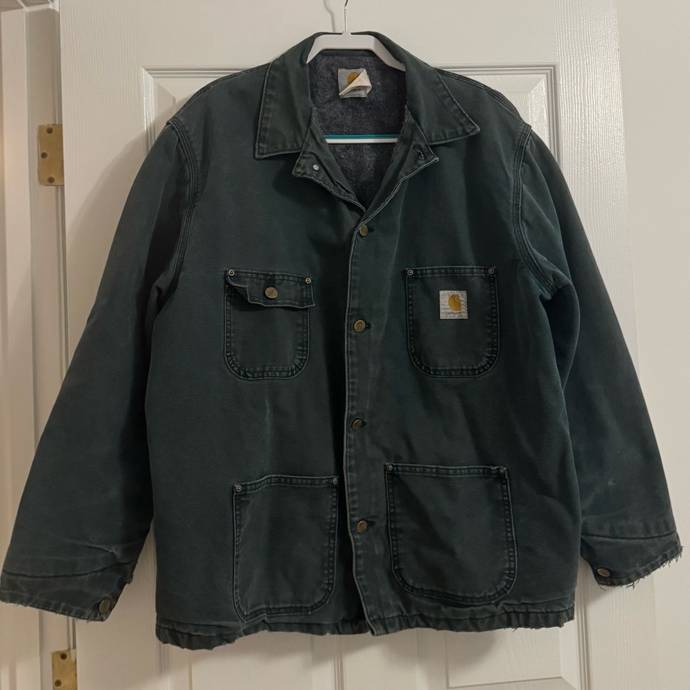 Vintage Carhartt Green Jacket with Soft Gray Interior